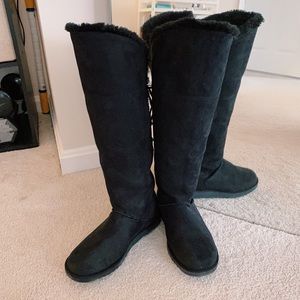 Fur Lined Knee High Black Boots